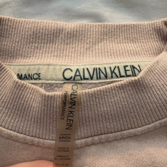 Calvin Klein Sweatshirt - Picture 2 of 2